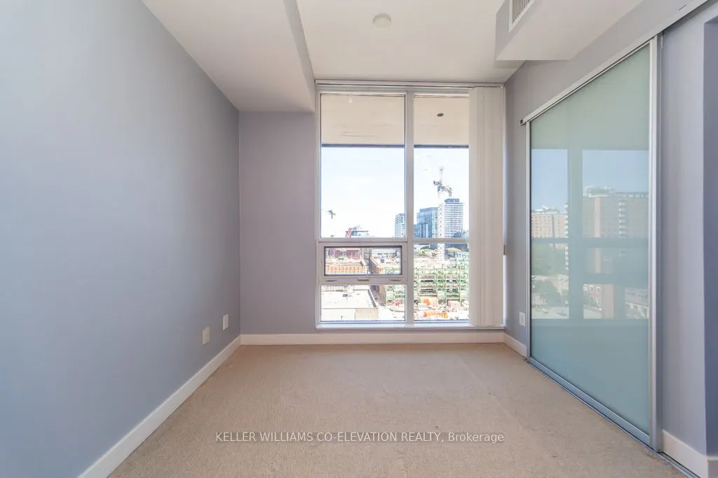 320 Richmond Street E, #916