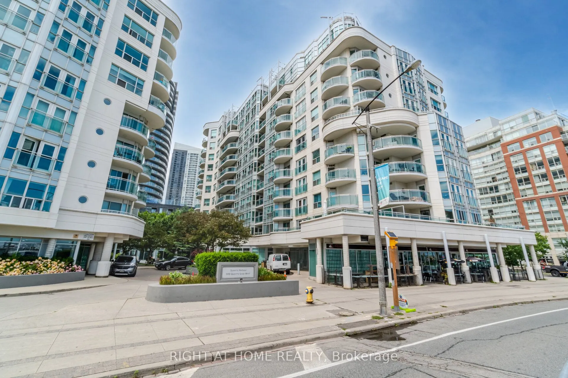 600 Queens Quay, #219