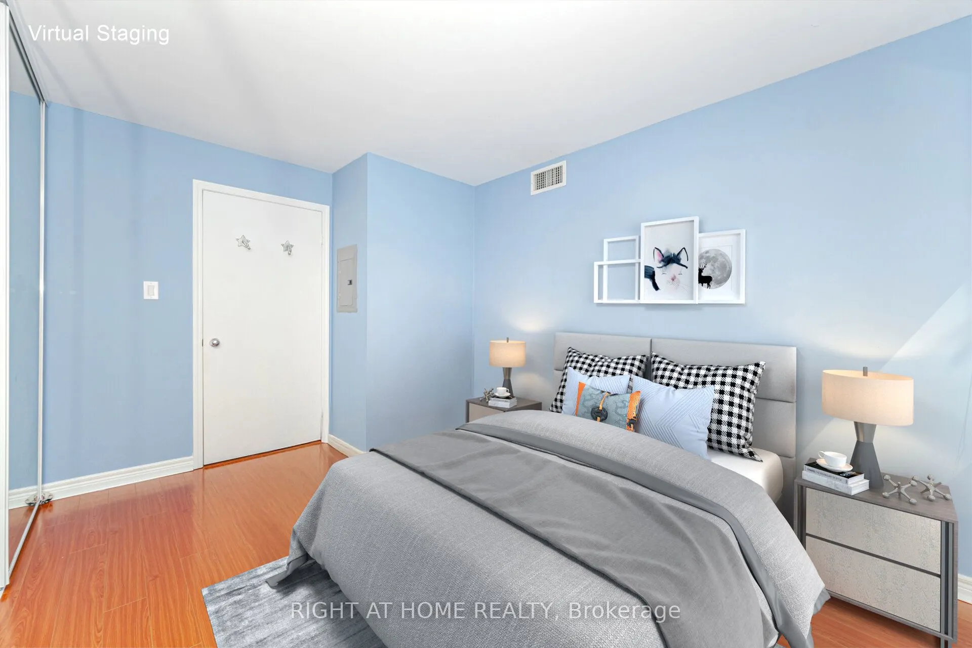 600 Queens Quay, #219