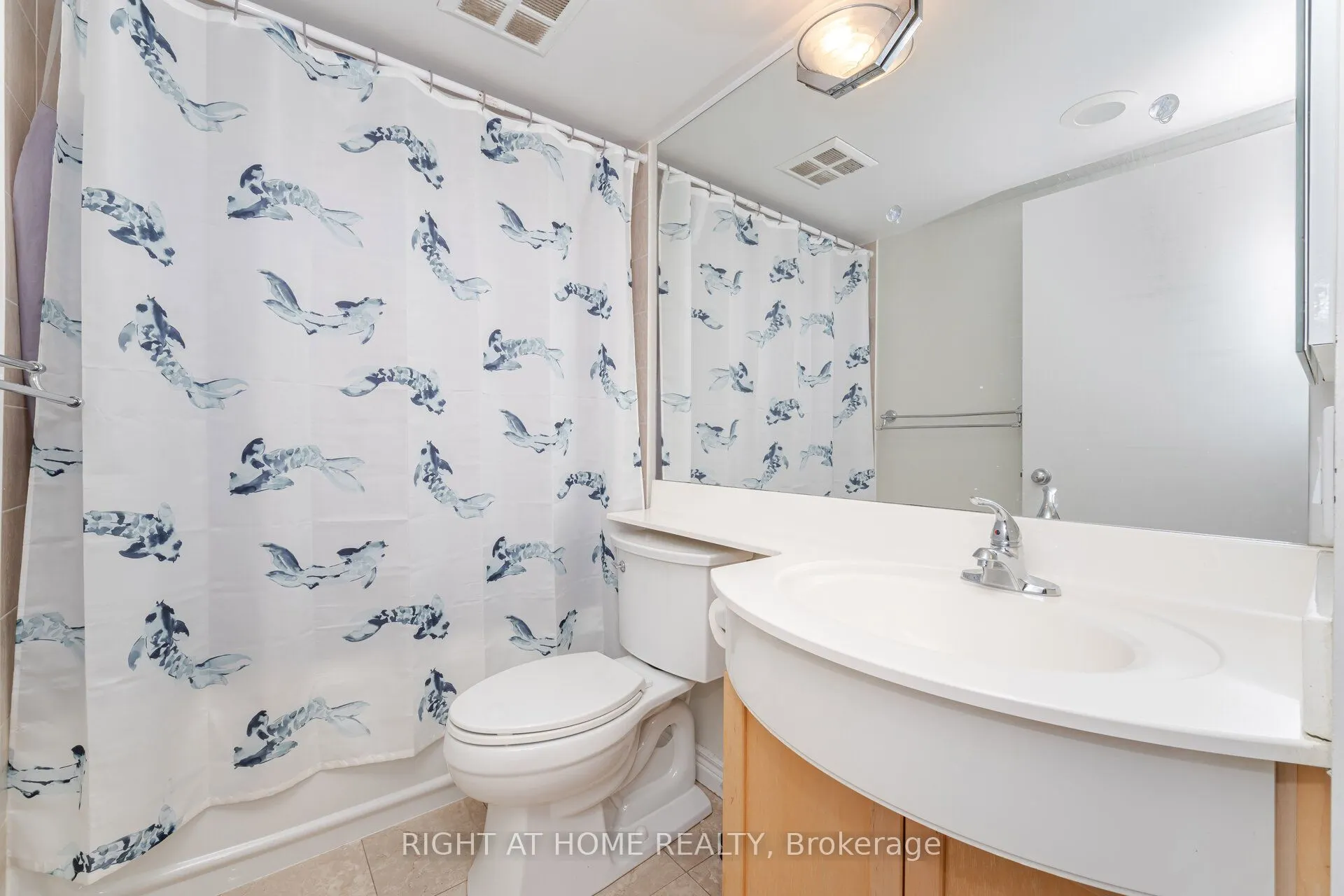 600 Queens Quay, #219
