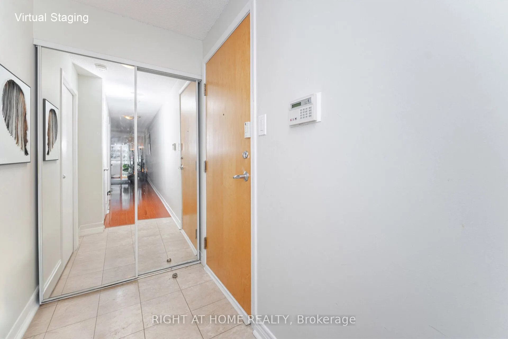 600 Queens Quay, #219