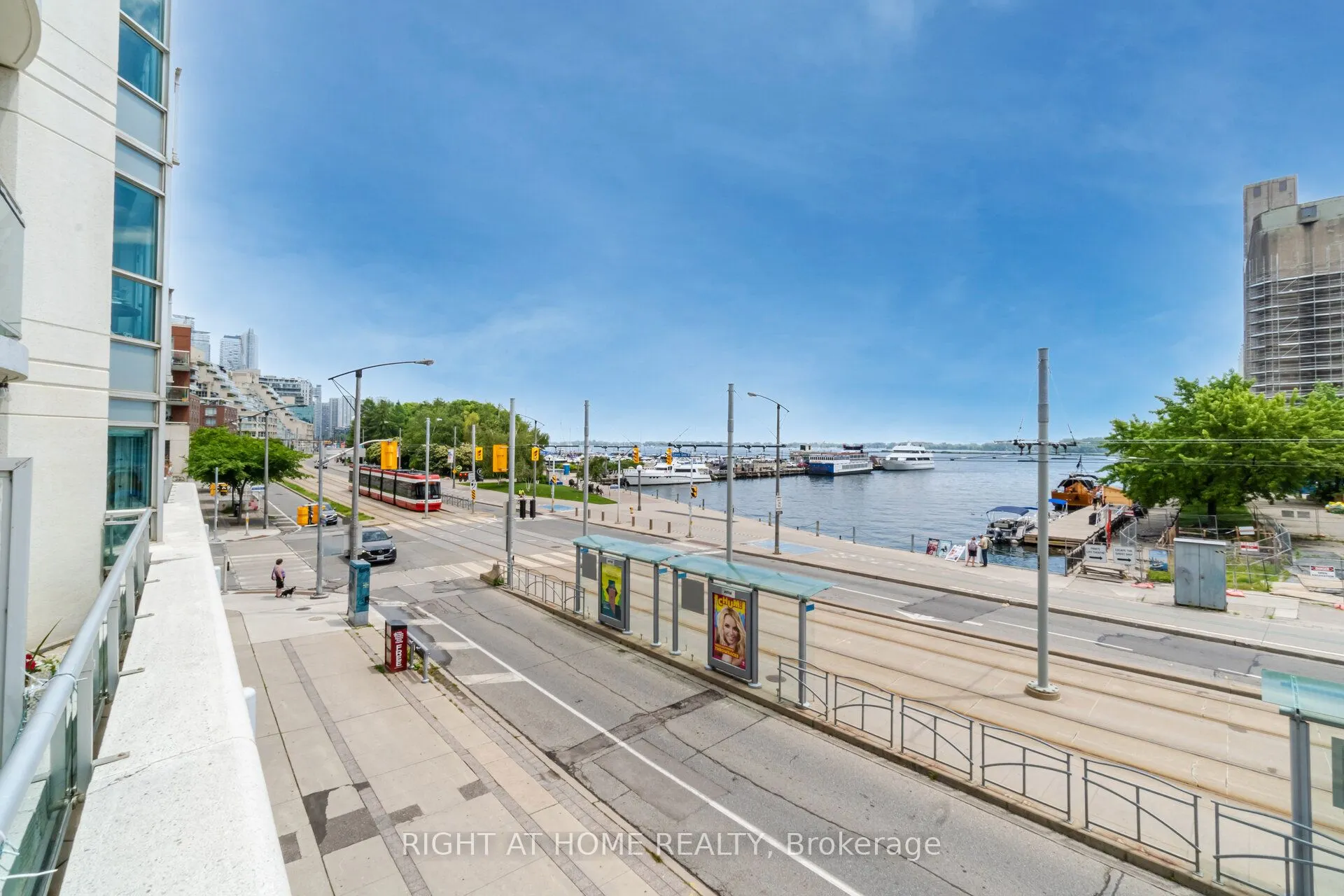 600 Queens Quay, #219