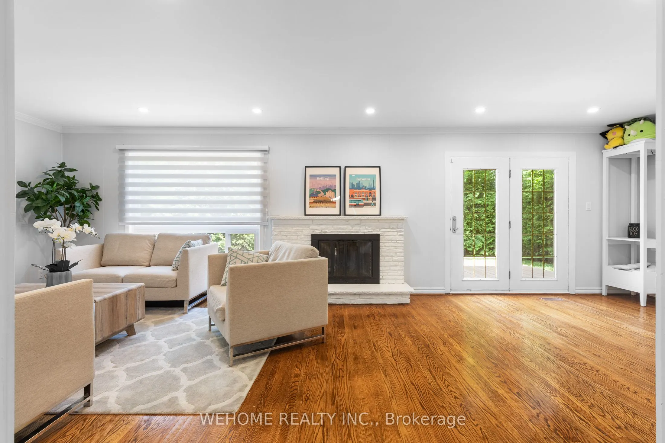 44 Colonnade Road