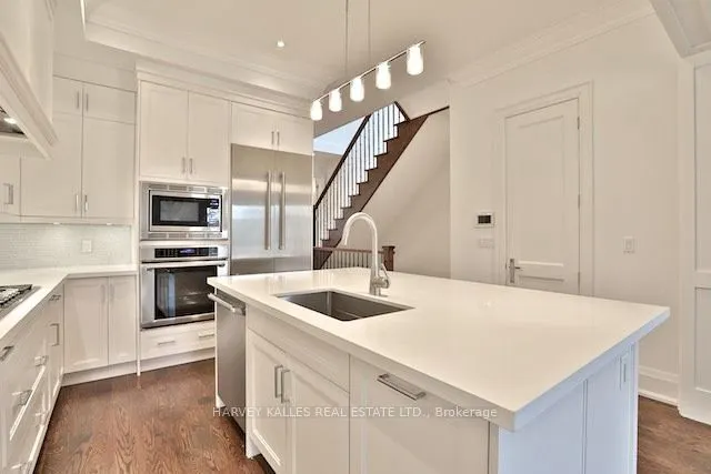 405B Melrose Avenue