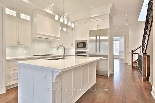 405B Melrose Avenue