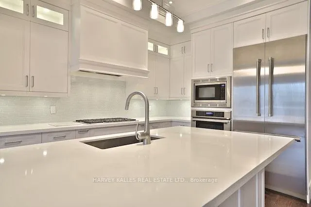 405B Melrose Avenue