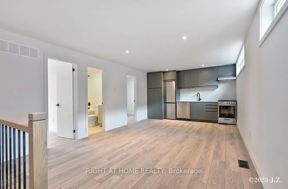 48 Lanark Avenue, #B