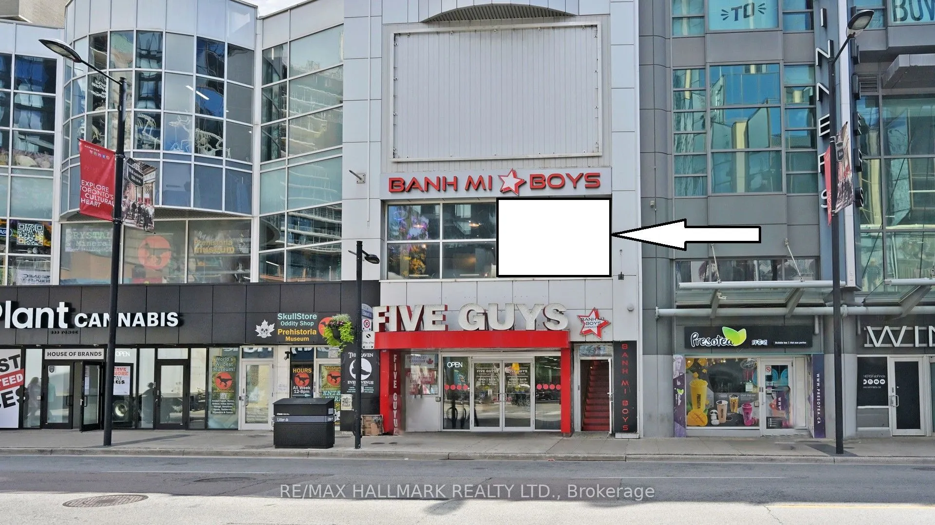 329 Yonge Street, #2nd Fl