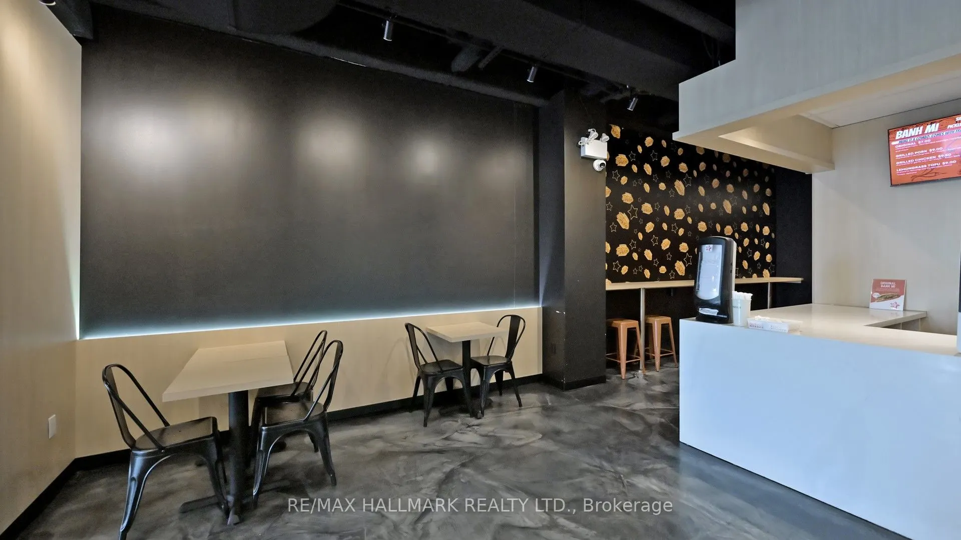 329 Yonge Street, #2nd Fl