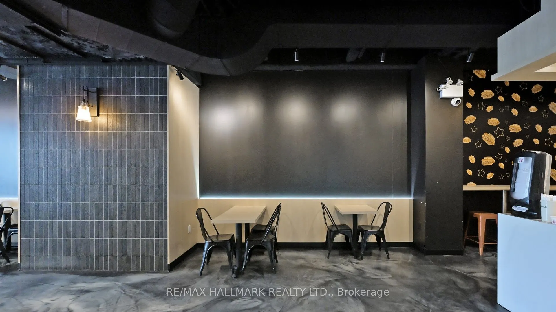 329 Yonge Street, #2nd Fl