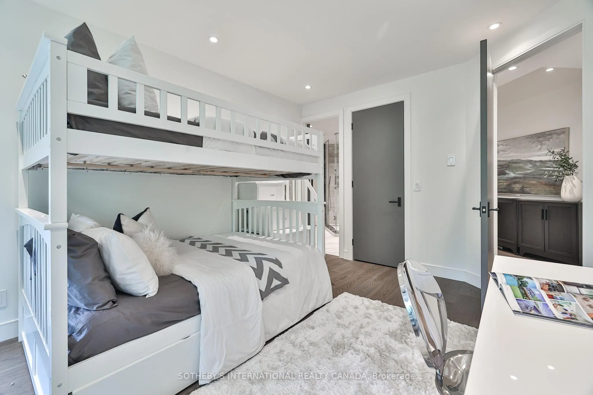 342 Spadina Road, #405