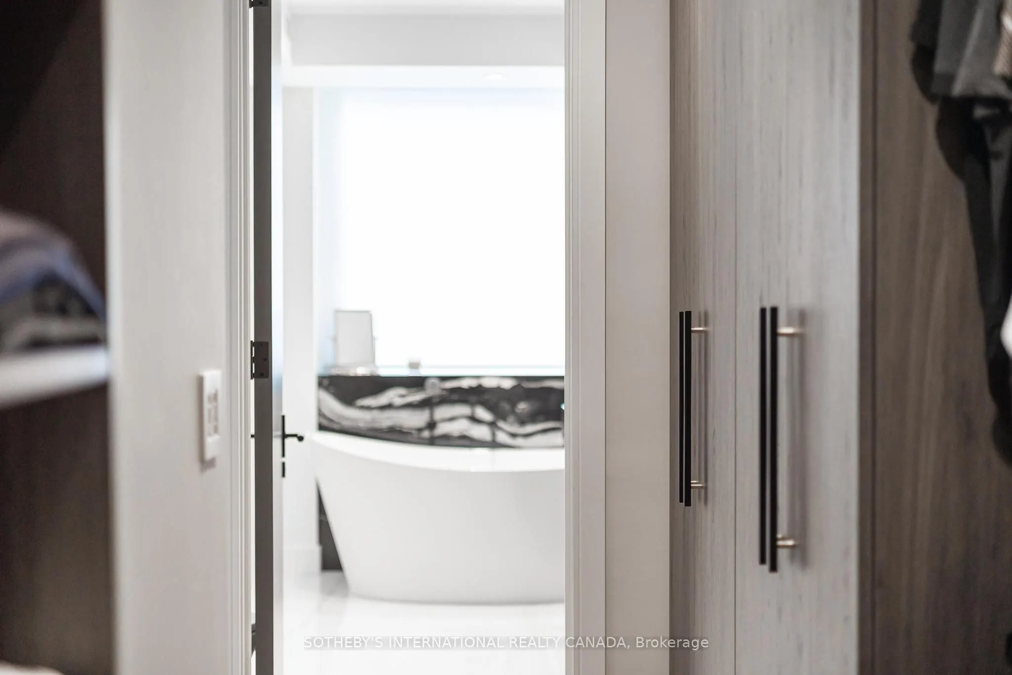 342 Spadina Road, #405