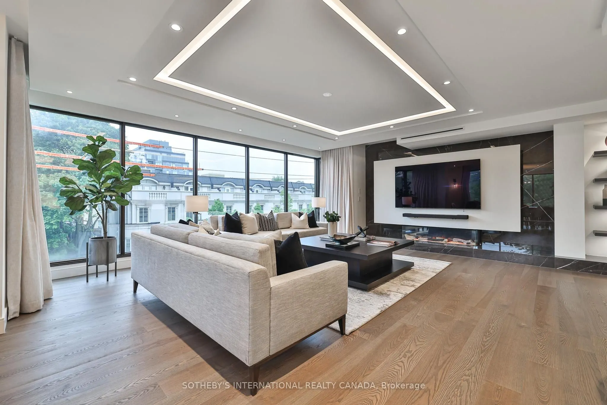 342 Spadina Road, #405