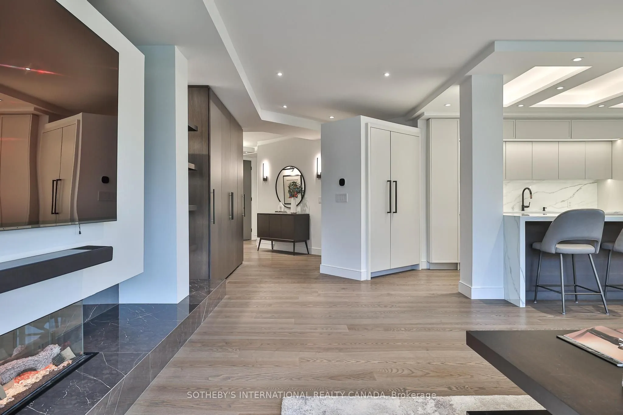 342 Spadina Road, #405