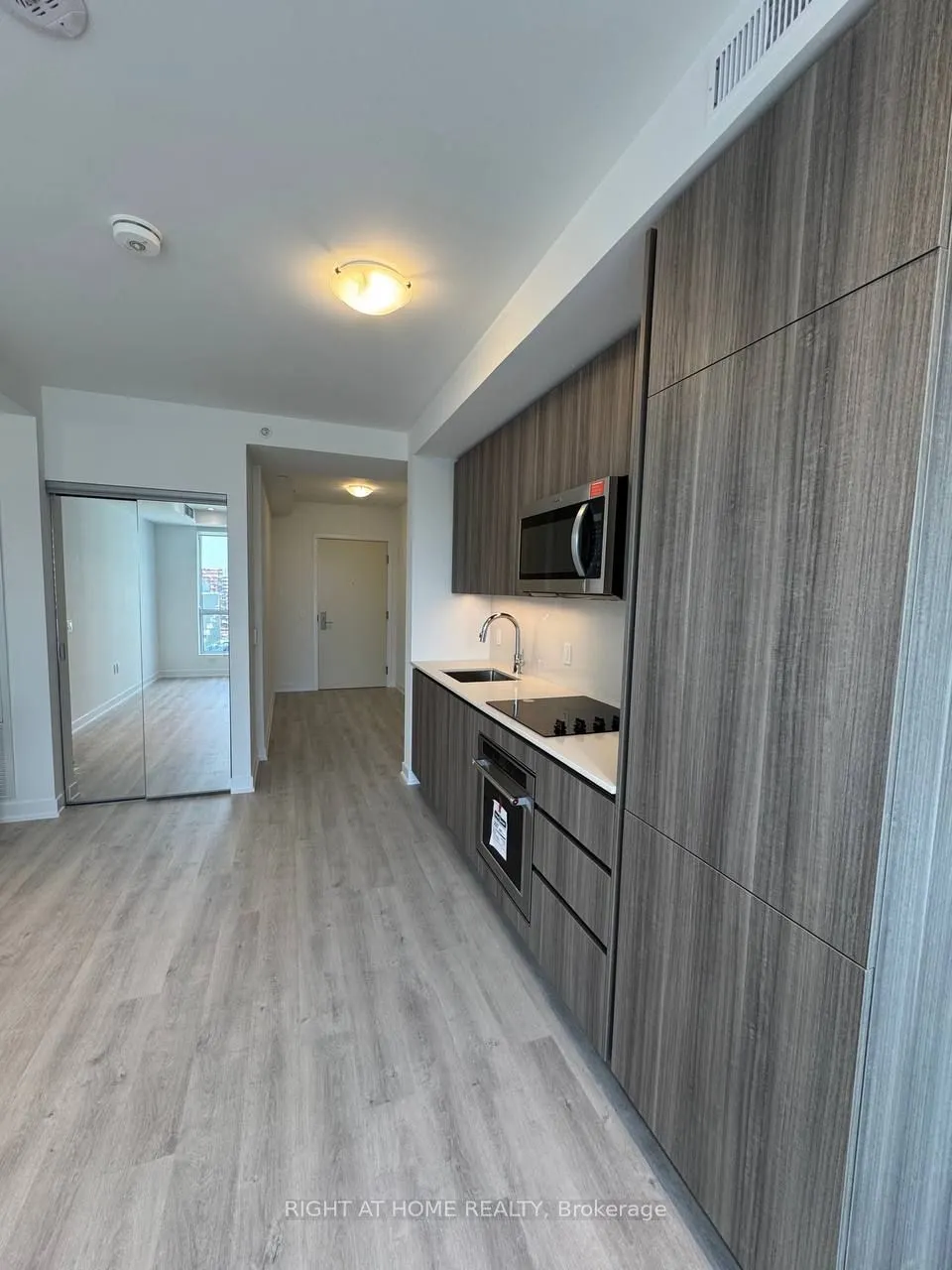 15 Richardson Street, #1512