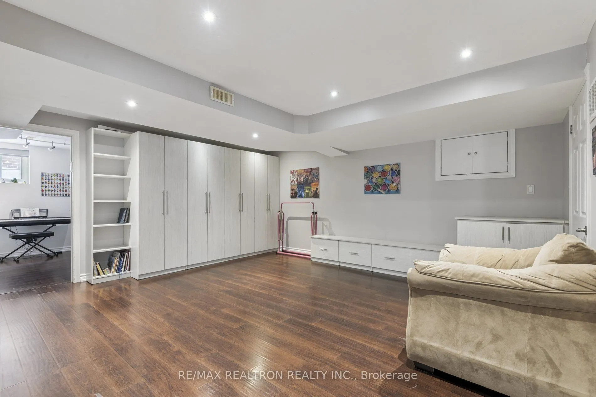 22 Midvale Road