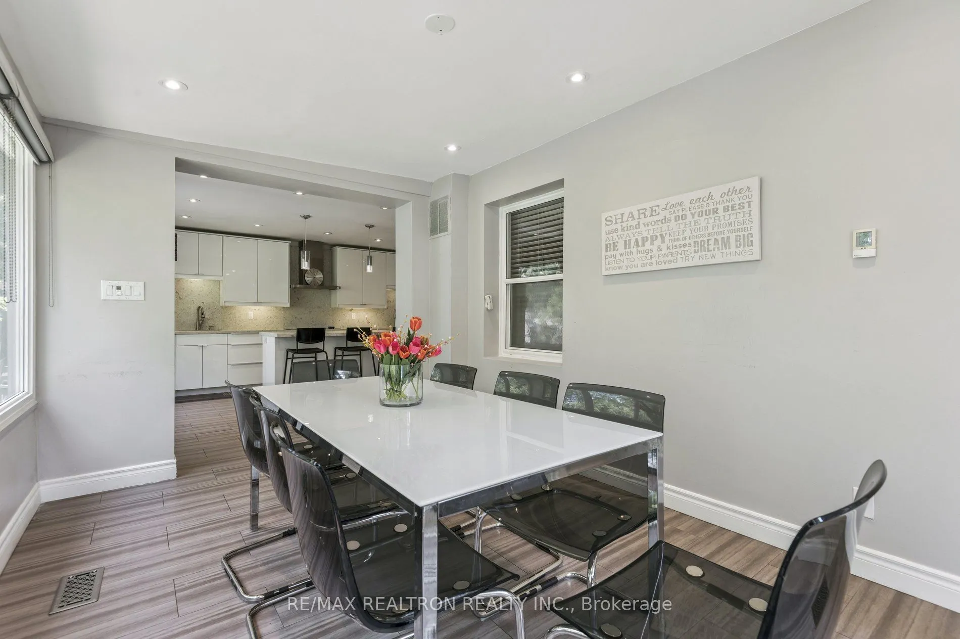22 Midvale Road