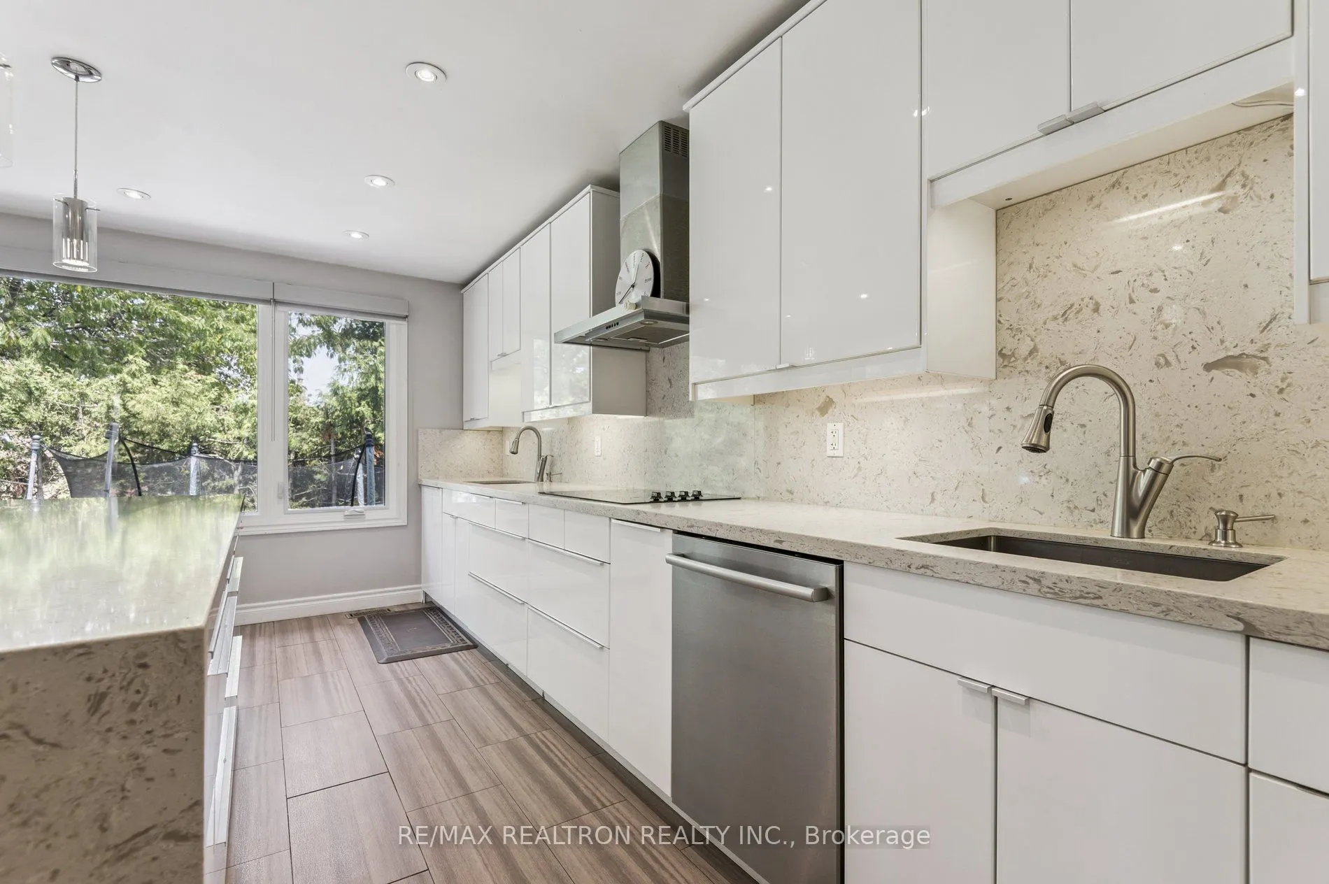 22 Midvale Road