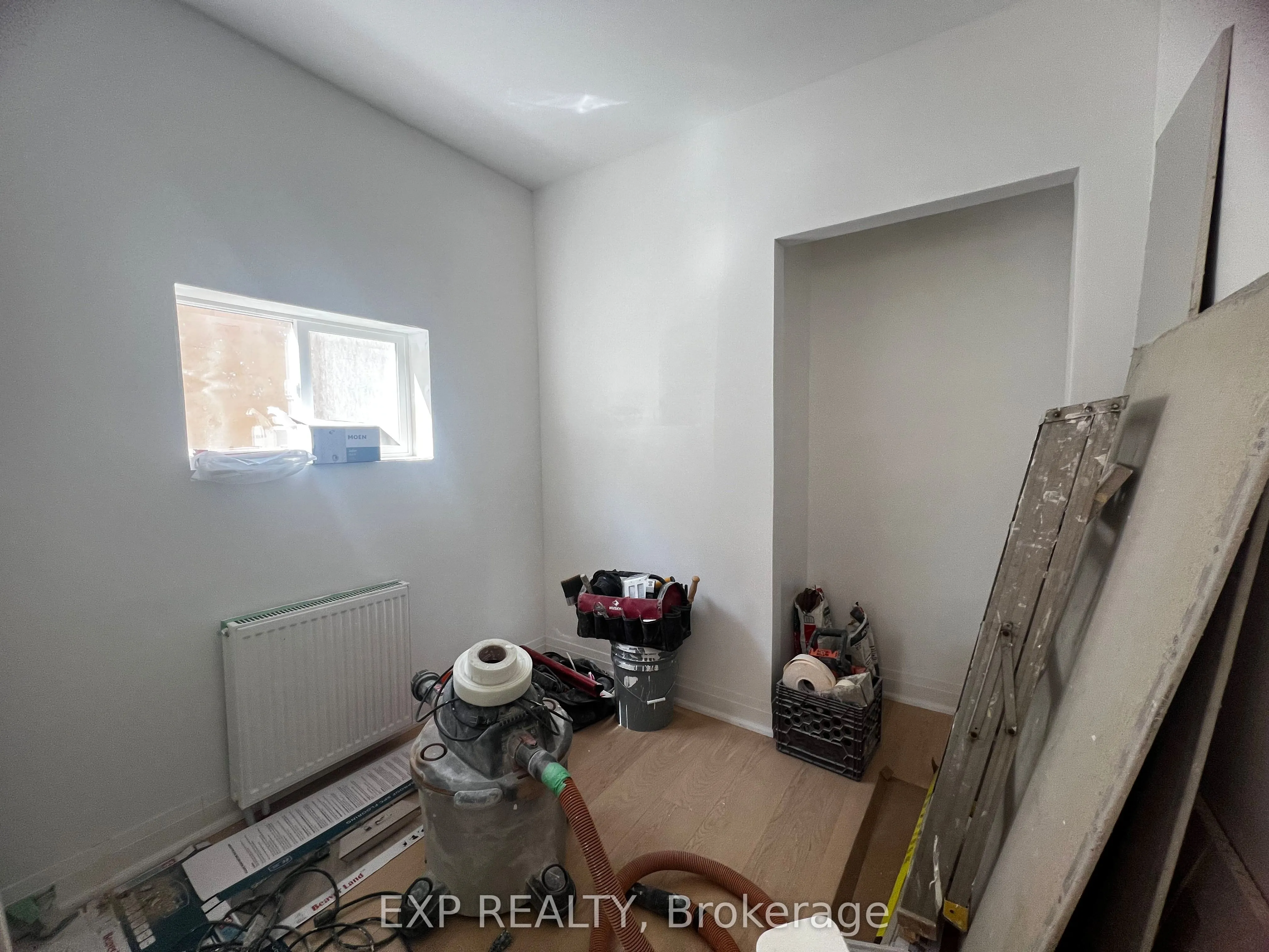 804A St Clair Avenue W, #101