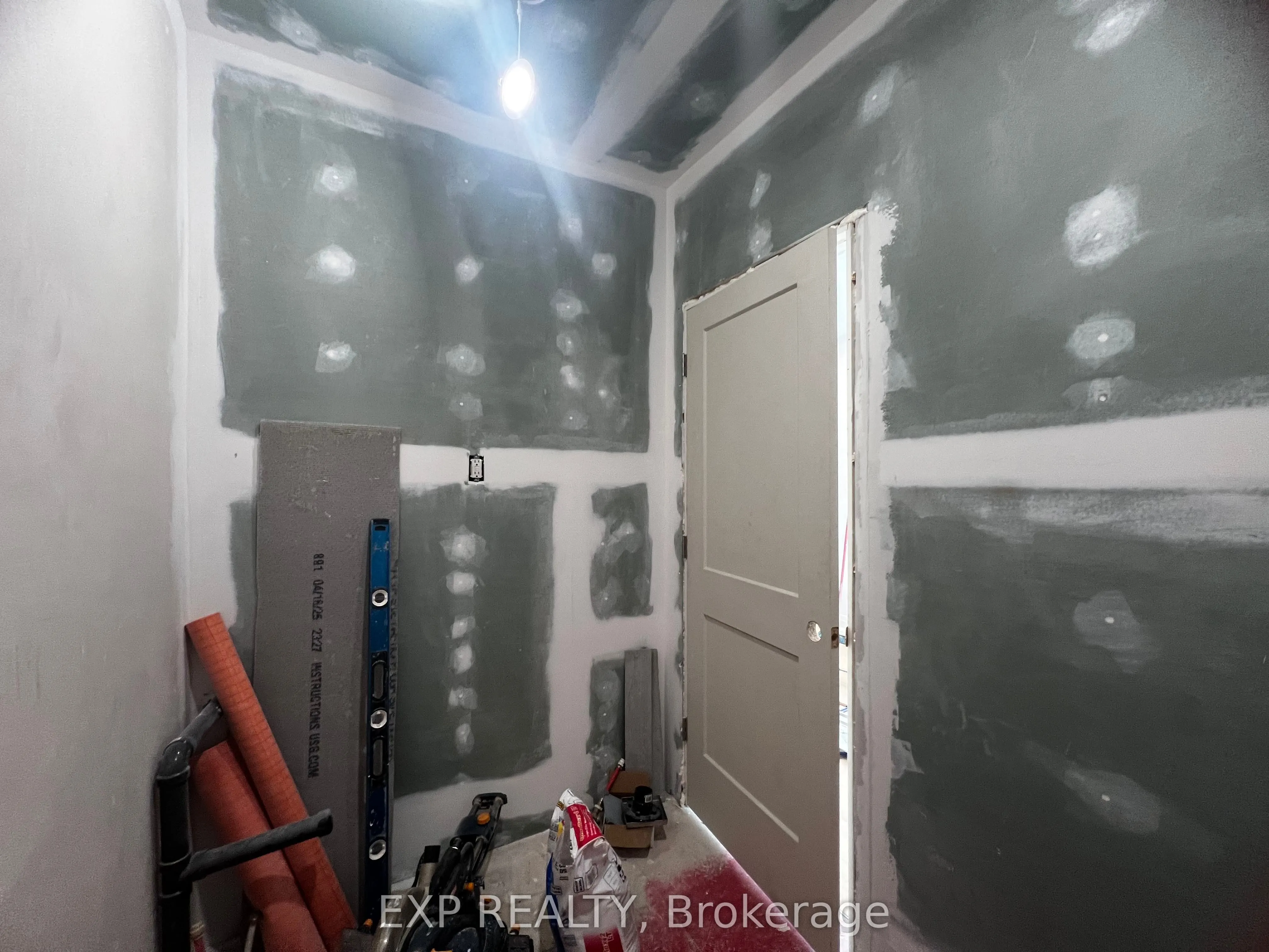 804A St Clair Avenue W, #101