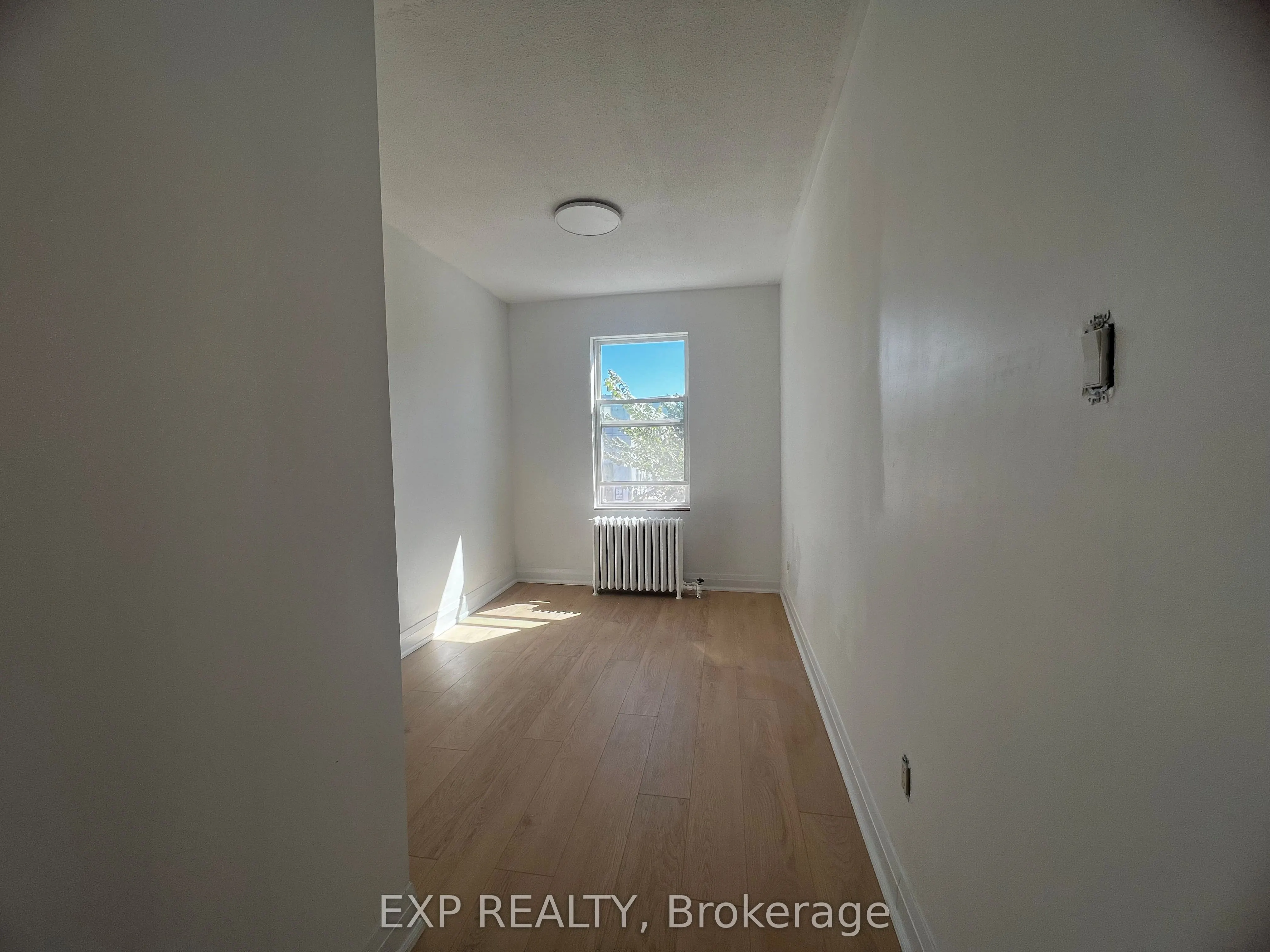 804A St Clair Avenue W, #101