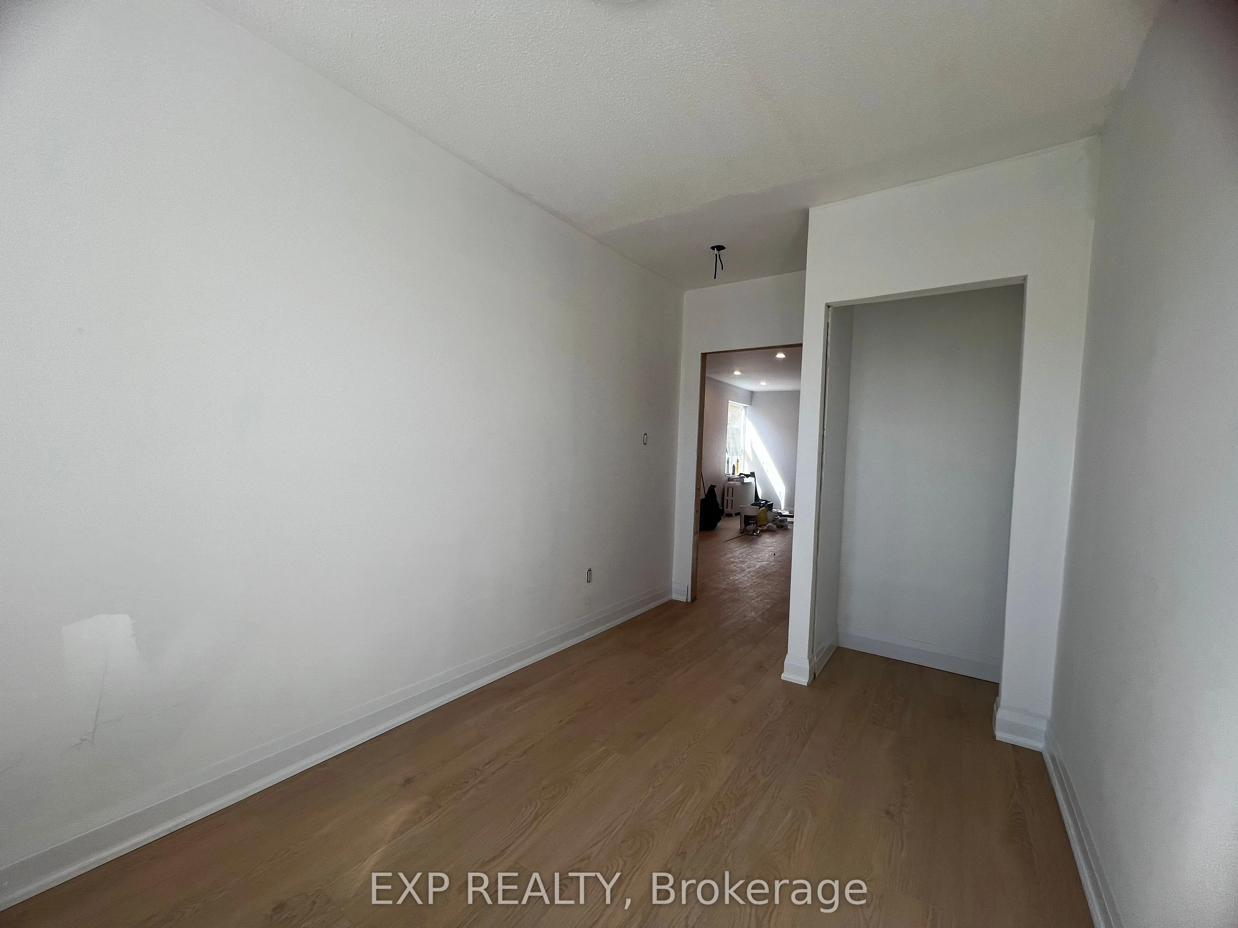 804A St Clair Avenue W, #101