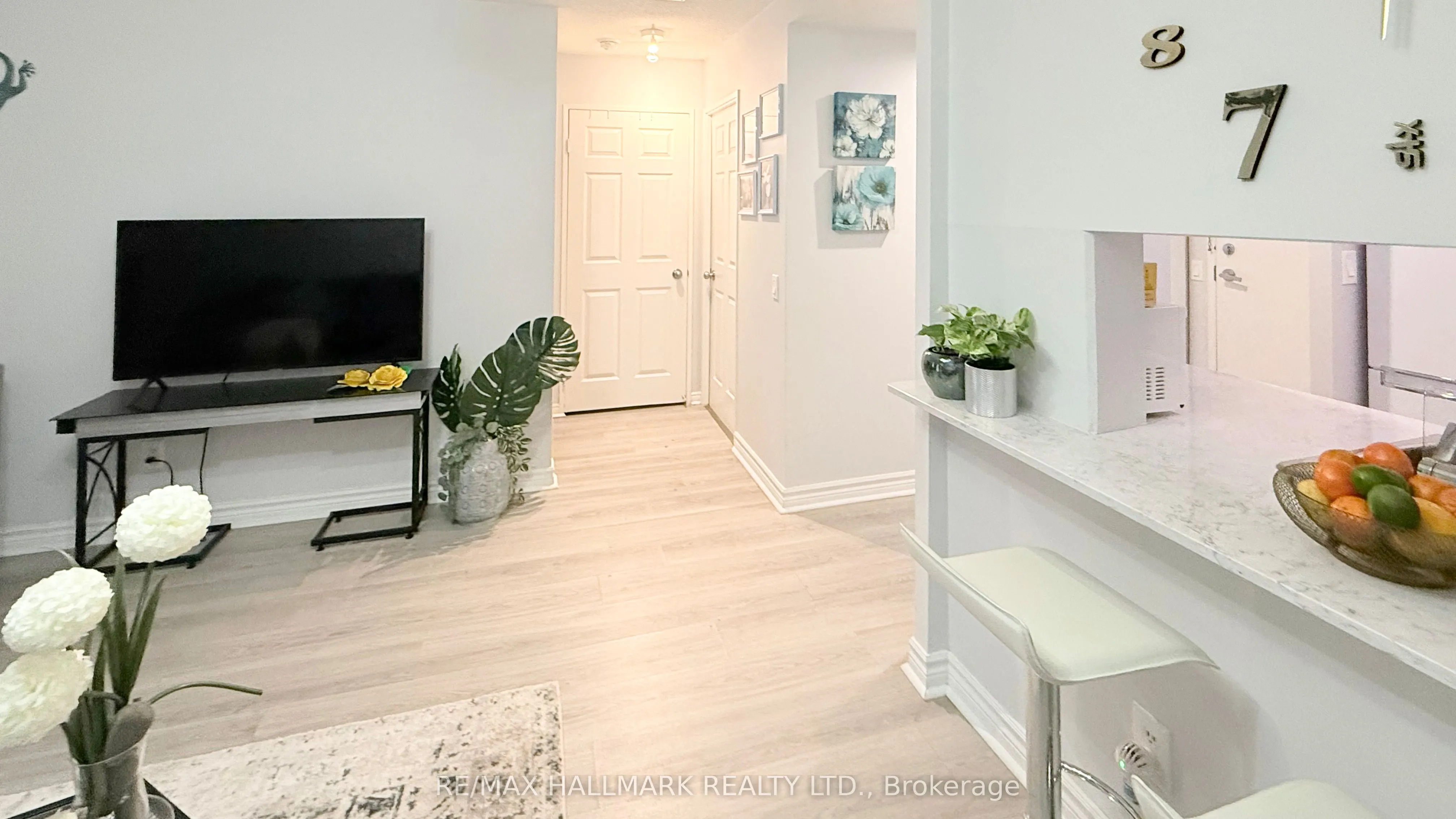 7 Bishop Avenue, #203