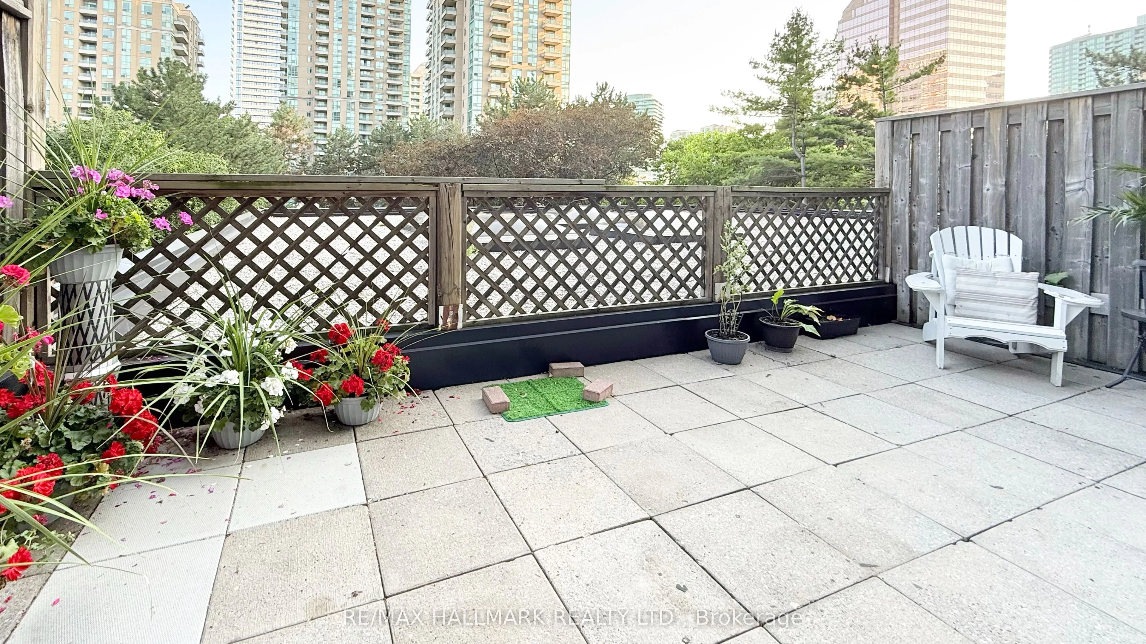 7 Bishop Avenue, #203