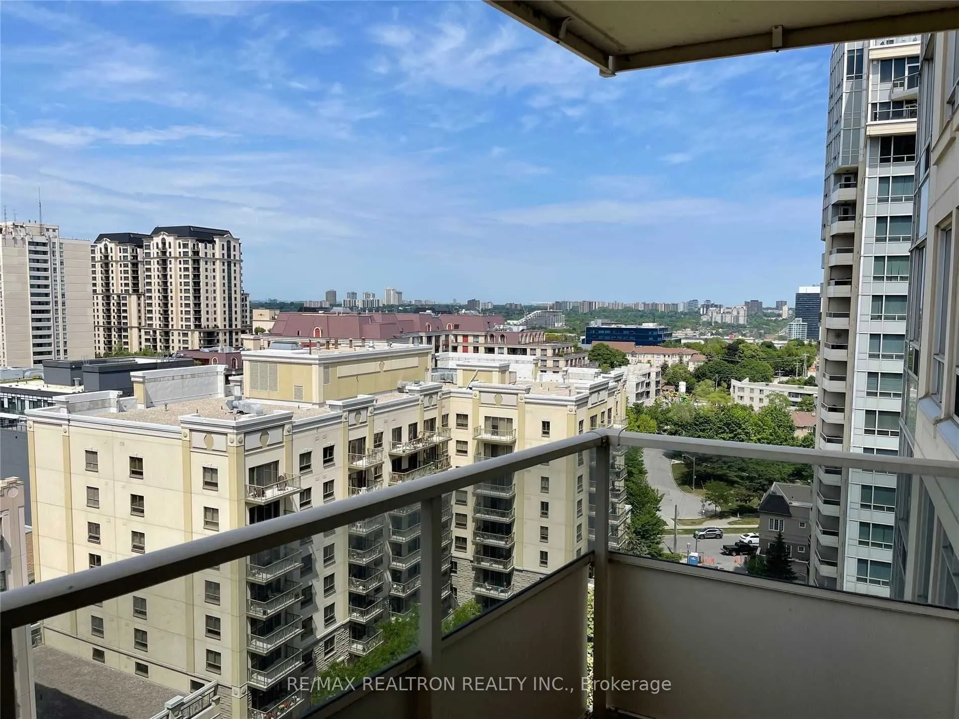 2 Rean Drive, #1304