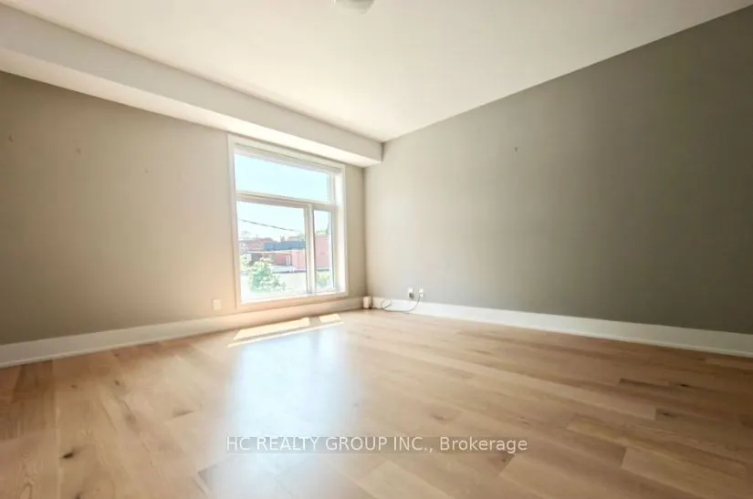 270 Davenport Road, #Unit 11
