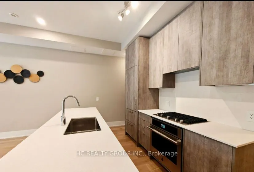 270 Davenport Road, #Unit 11