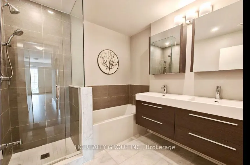 270 Davenport Road, #Unit 11