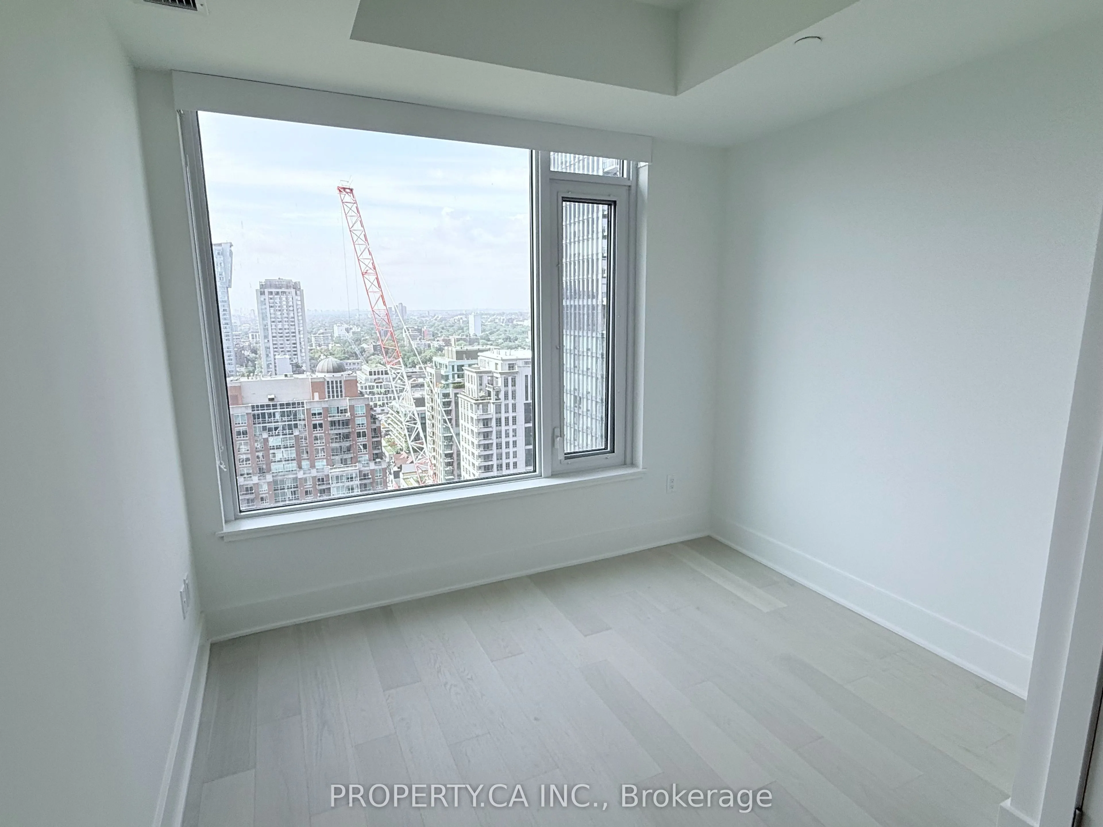 11 Yorkville Avenue, #2214