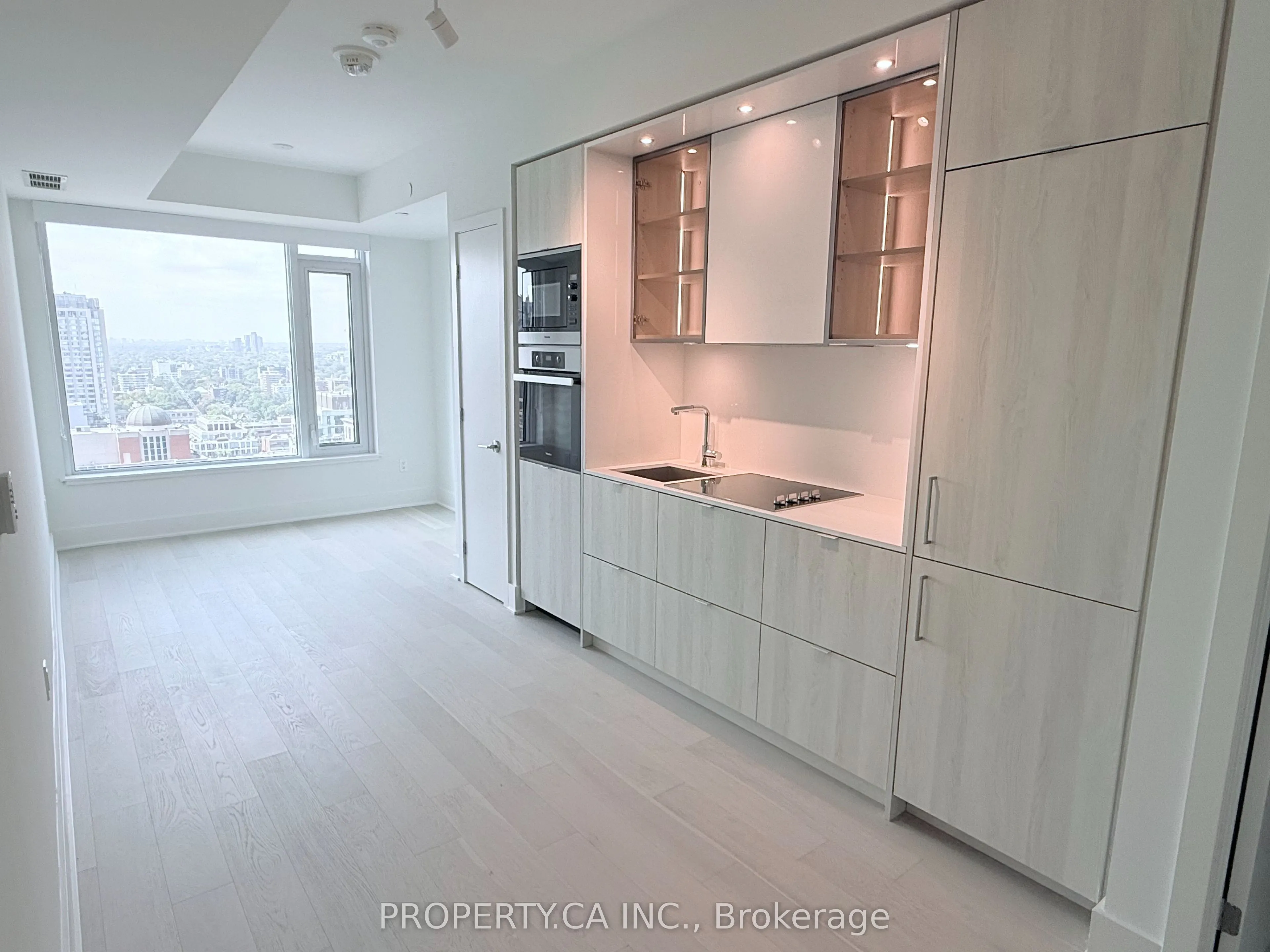 11 Yorkville Avenue, #2214