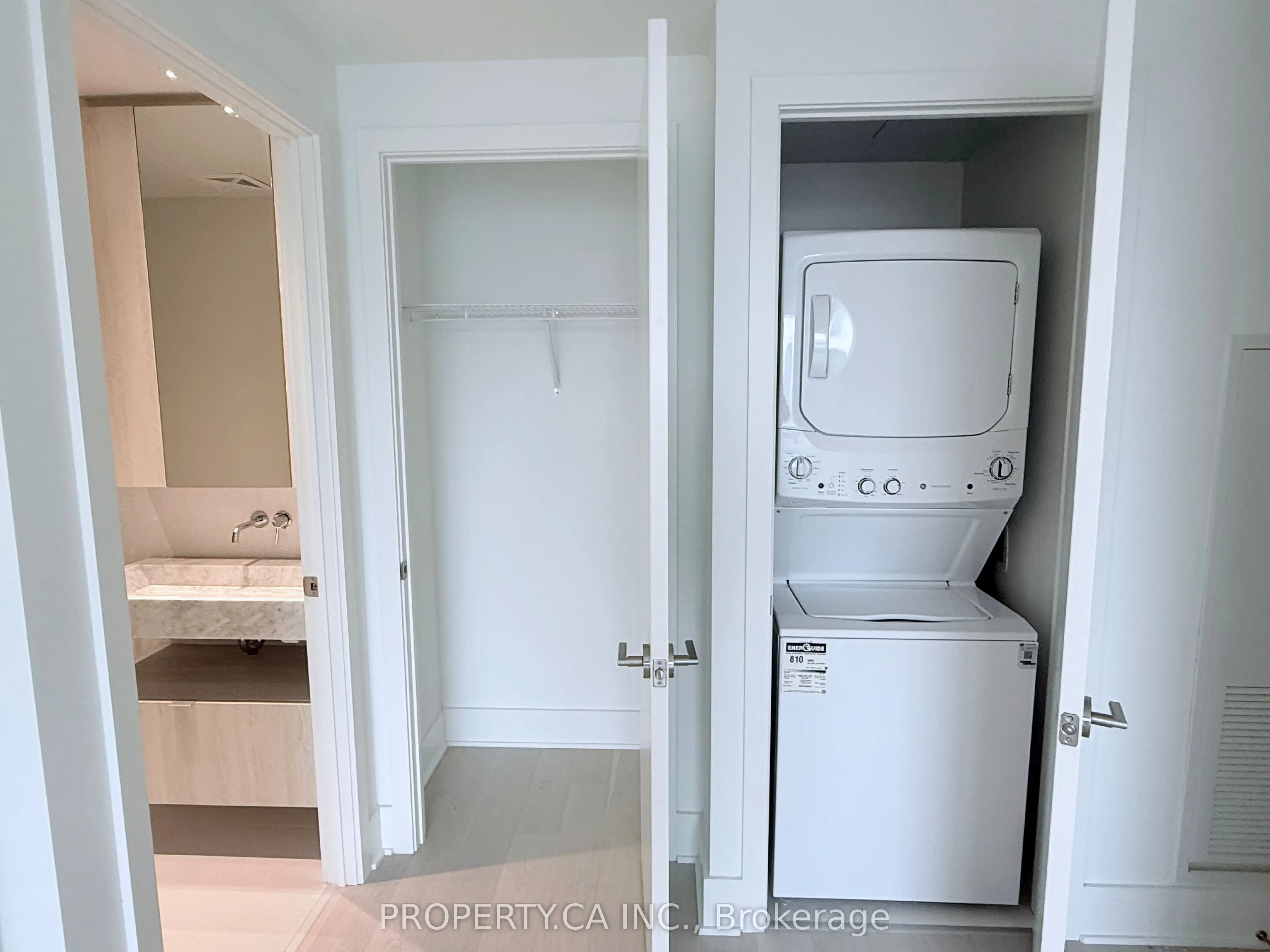 11 Yorkville Avenue, #2214