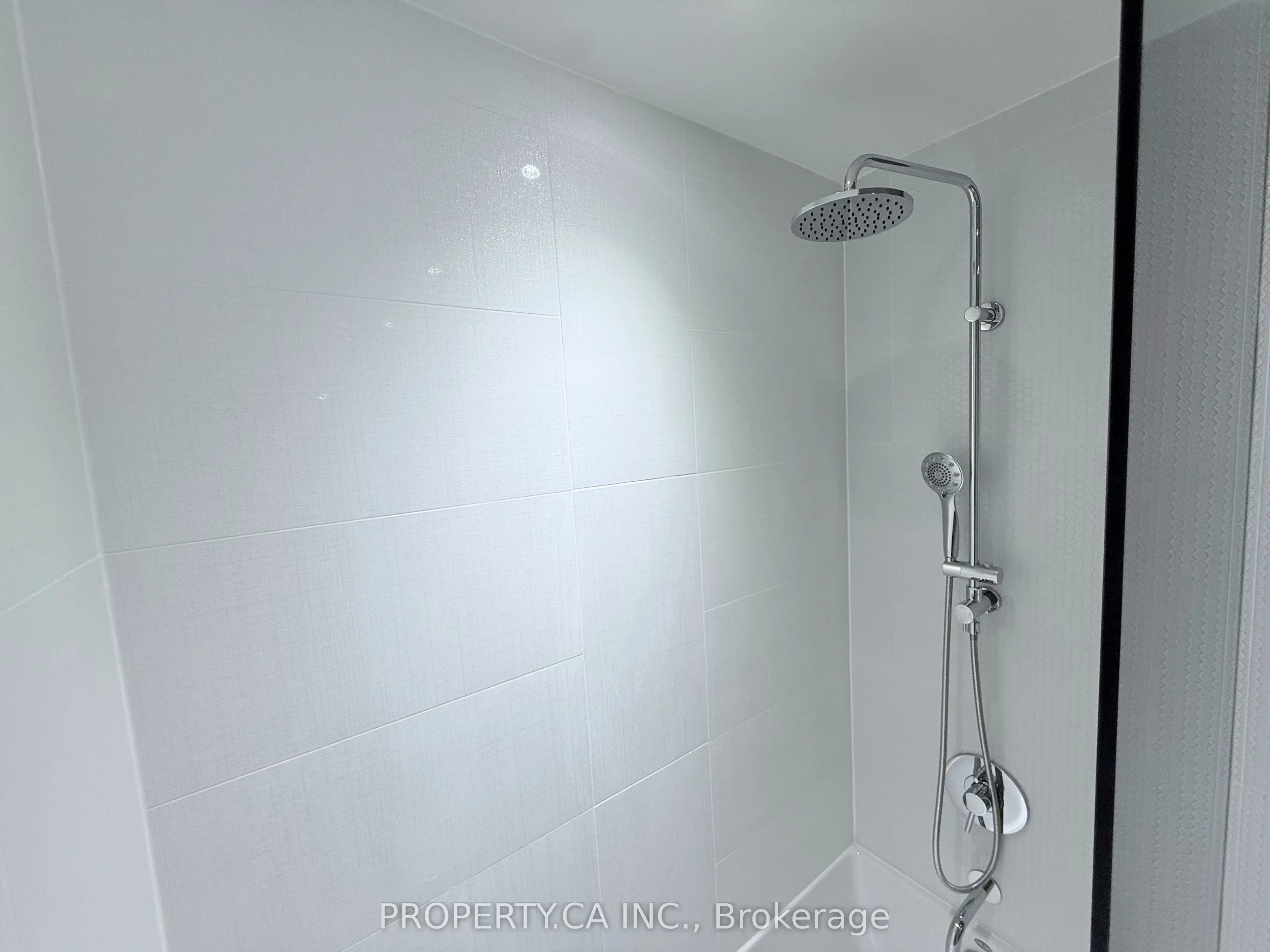 11 Yorkville Avenue, #2214