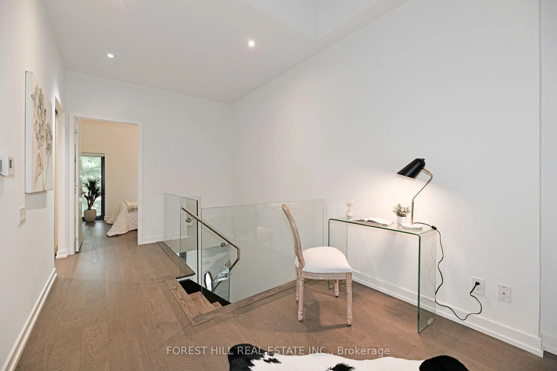 161 Roehampton Avenue, #102