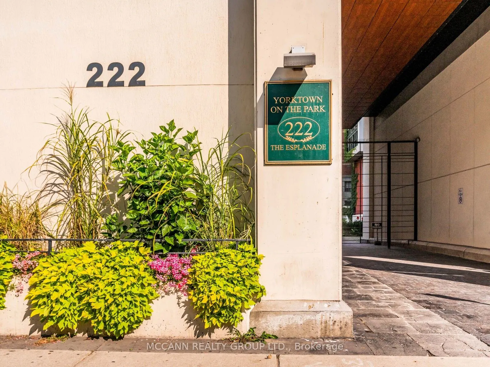 222 The Esplanade, #904