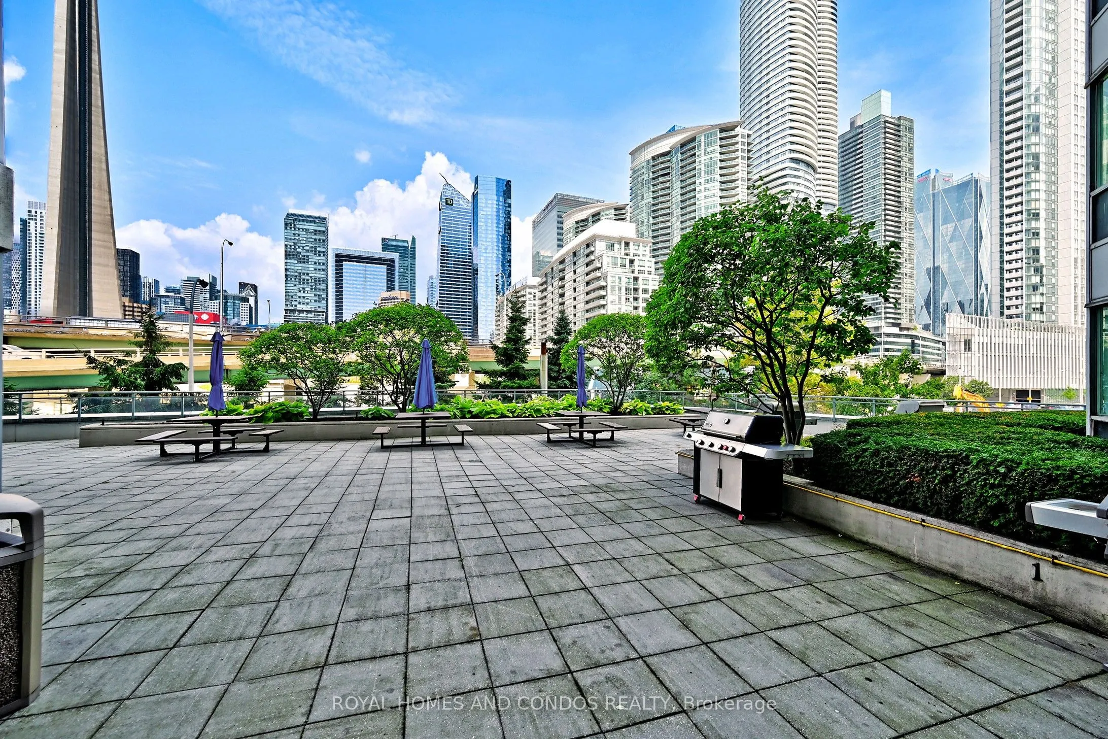 230 Queens Quay W, #618