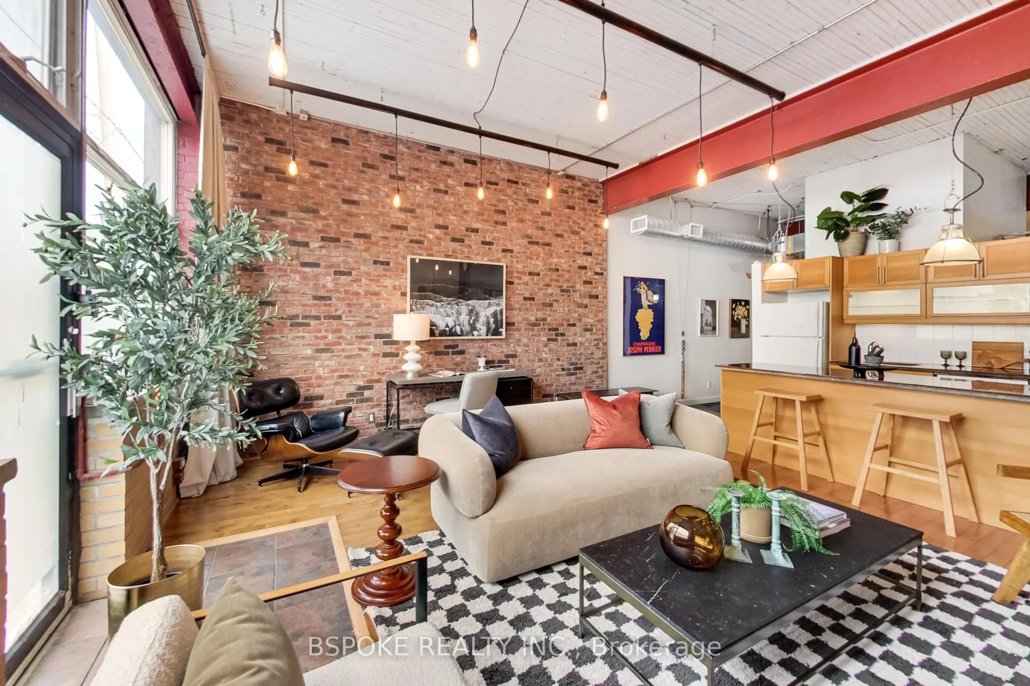 365 Dundas Street E, #115