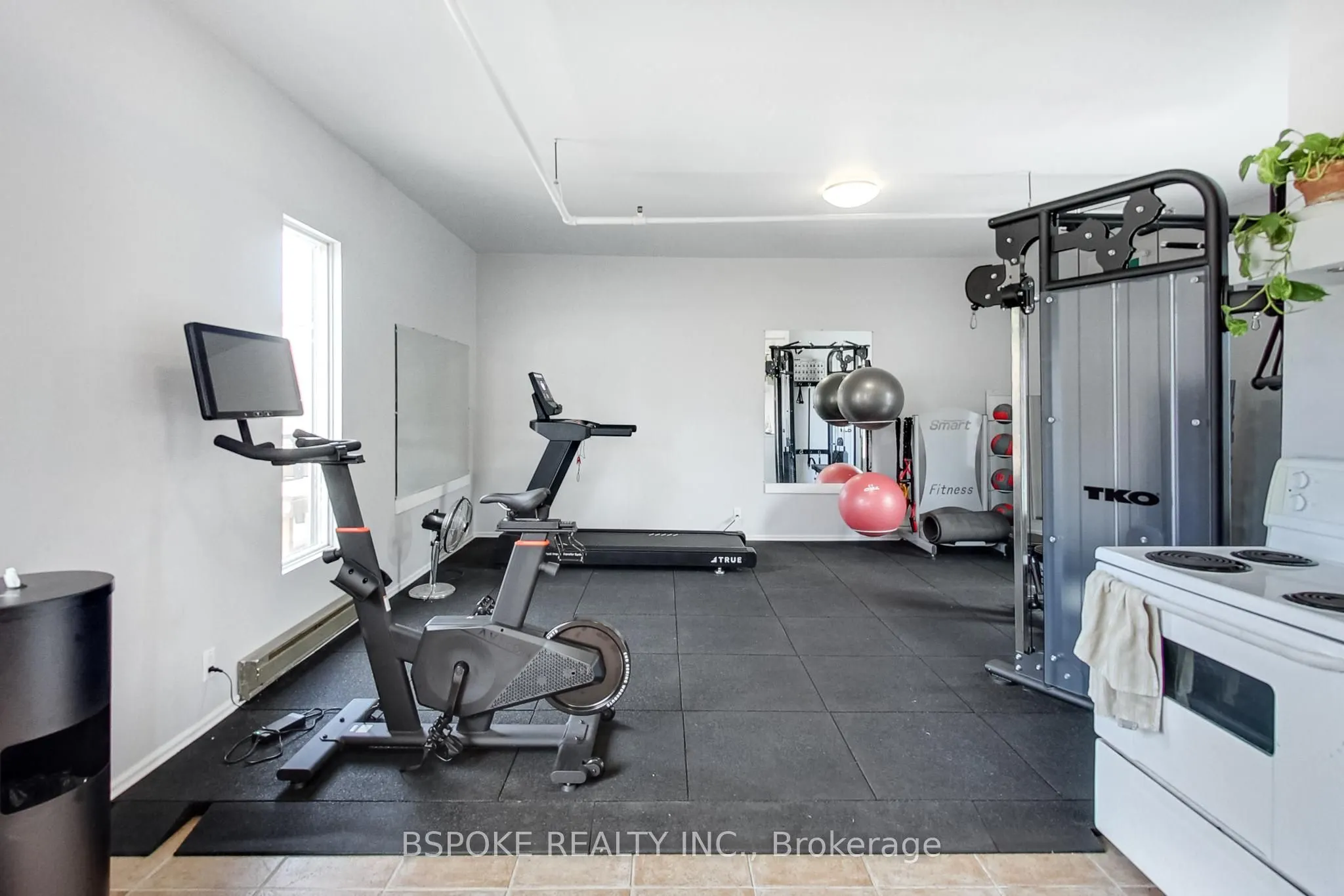 365 Dundas Street E, #115