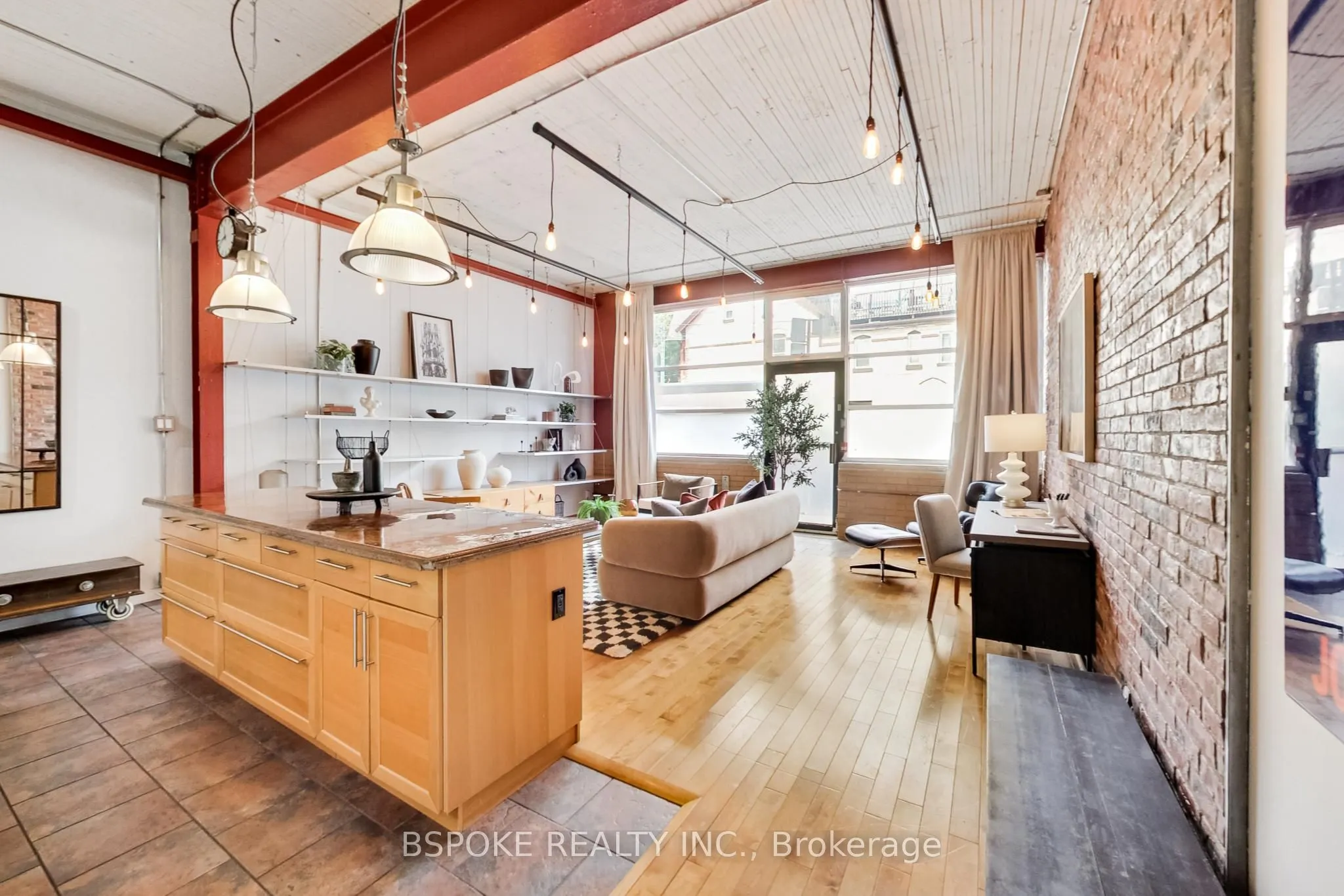 365 Dundas Street E, #115