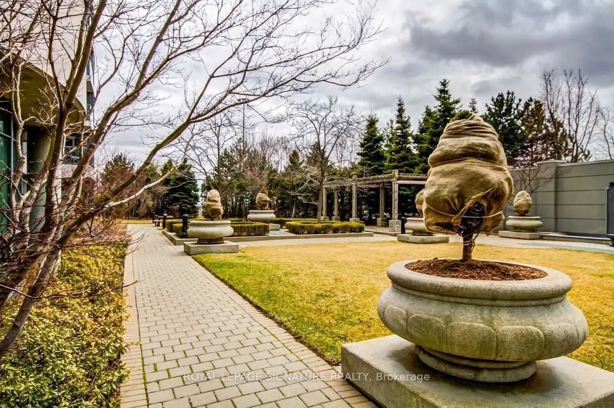 28 Harrison Garden Boulevard, #1703