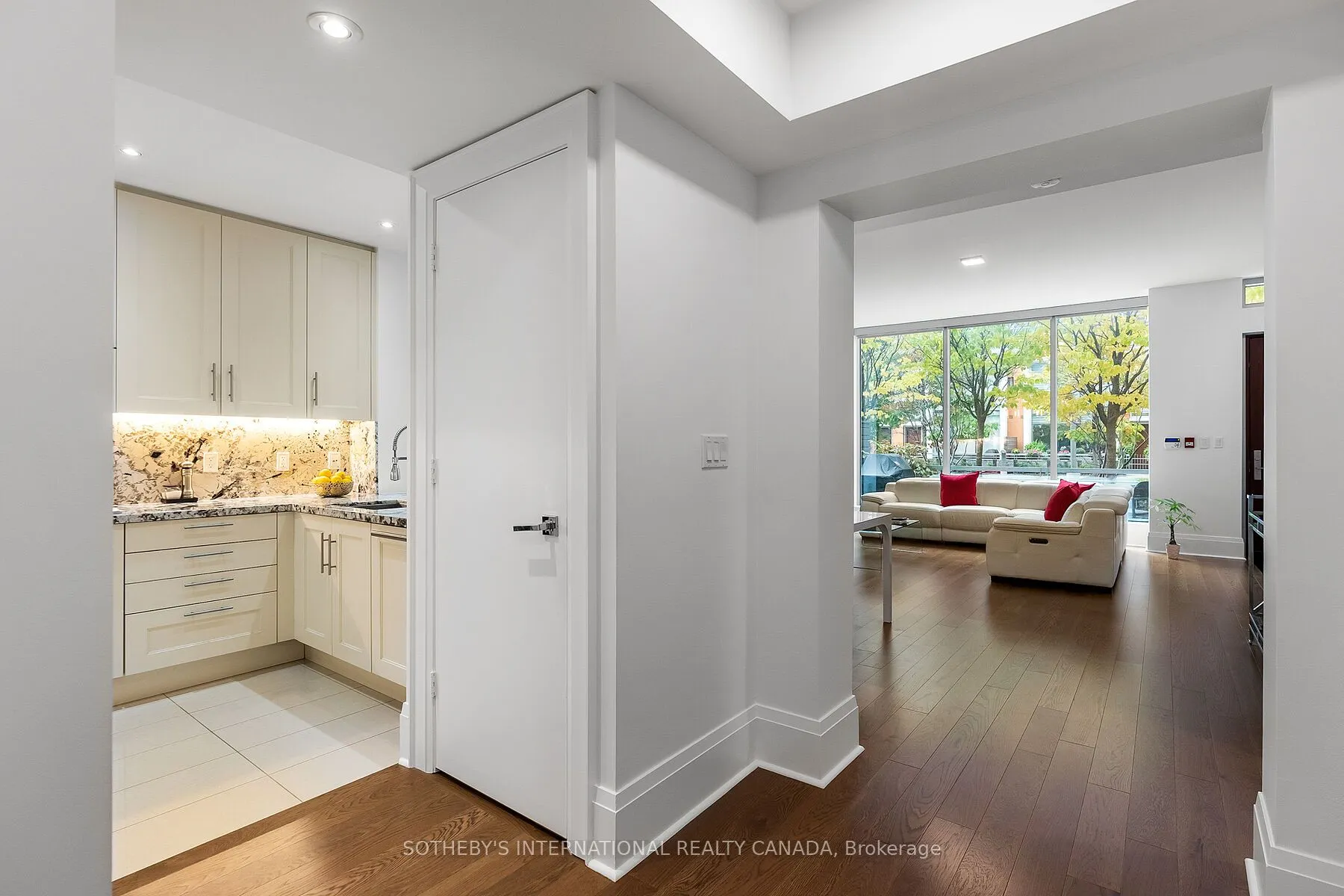 29 Queens Quay E, #Th 115