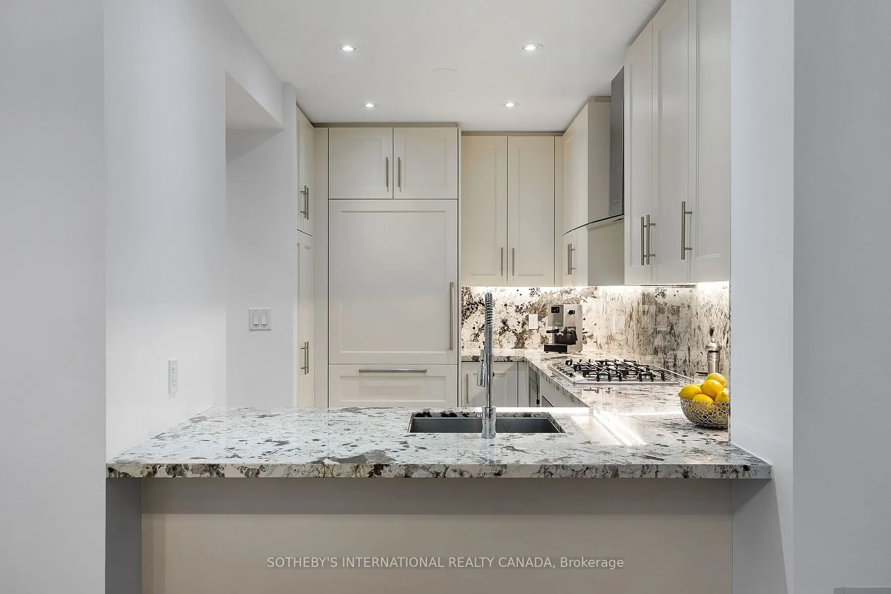 29 Queens Quay E, #Th 115