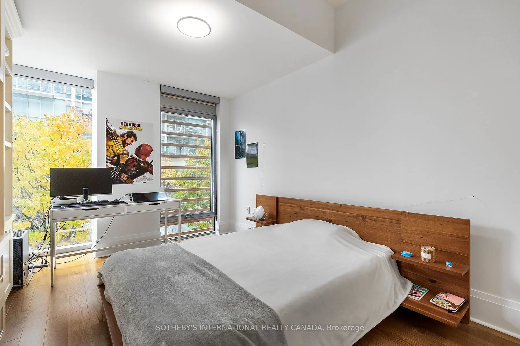 29 Queens Quay E, #Th 115