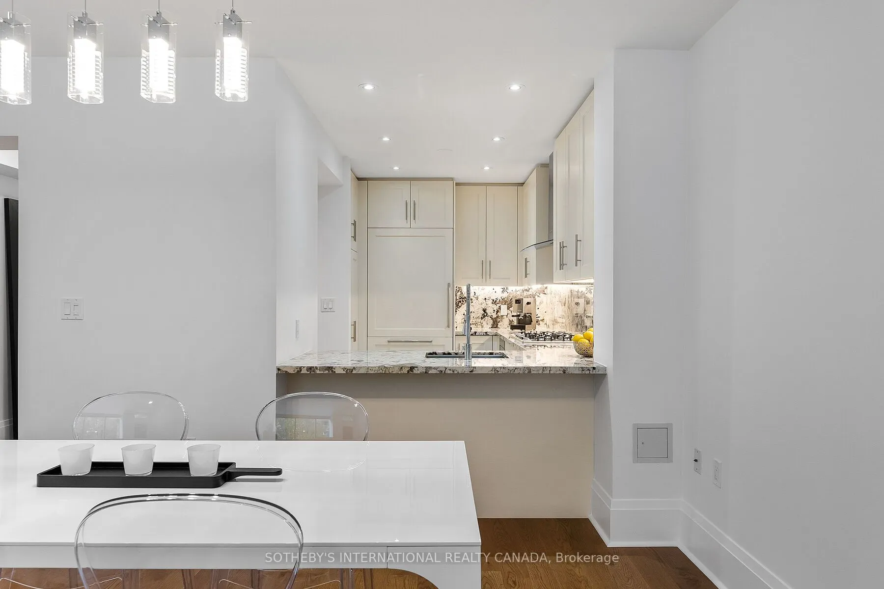 29 Queens Quay E, #Th 115