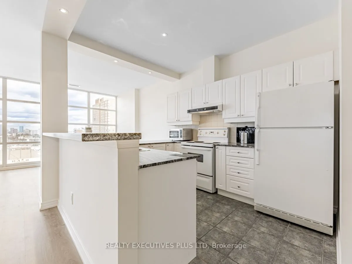 1 Leaside Park Drive, #709