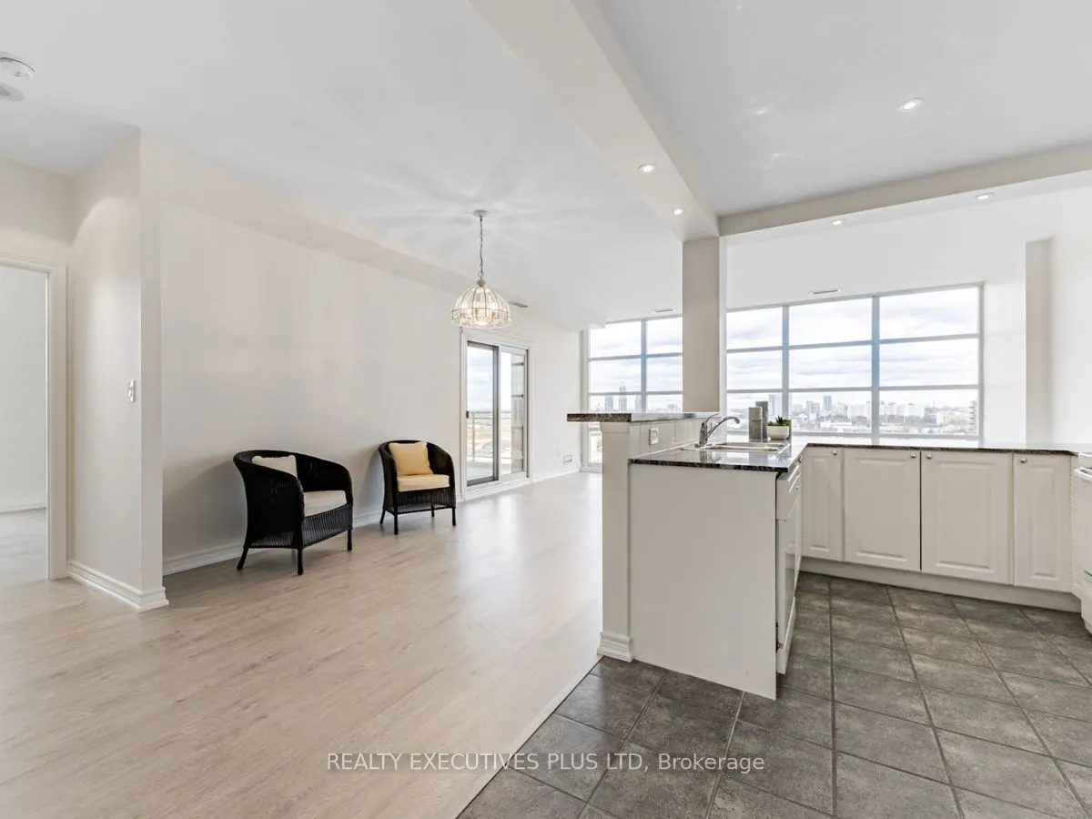 1 Leaside Park Drive, #709