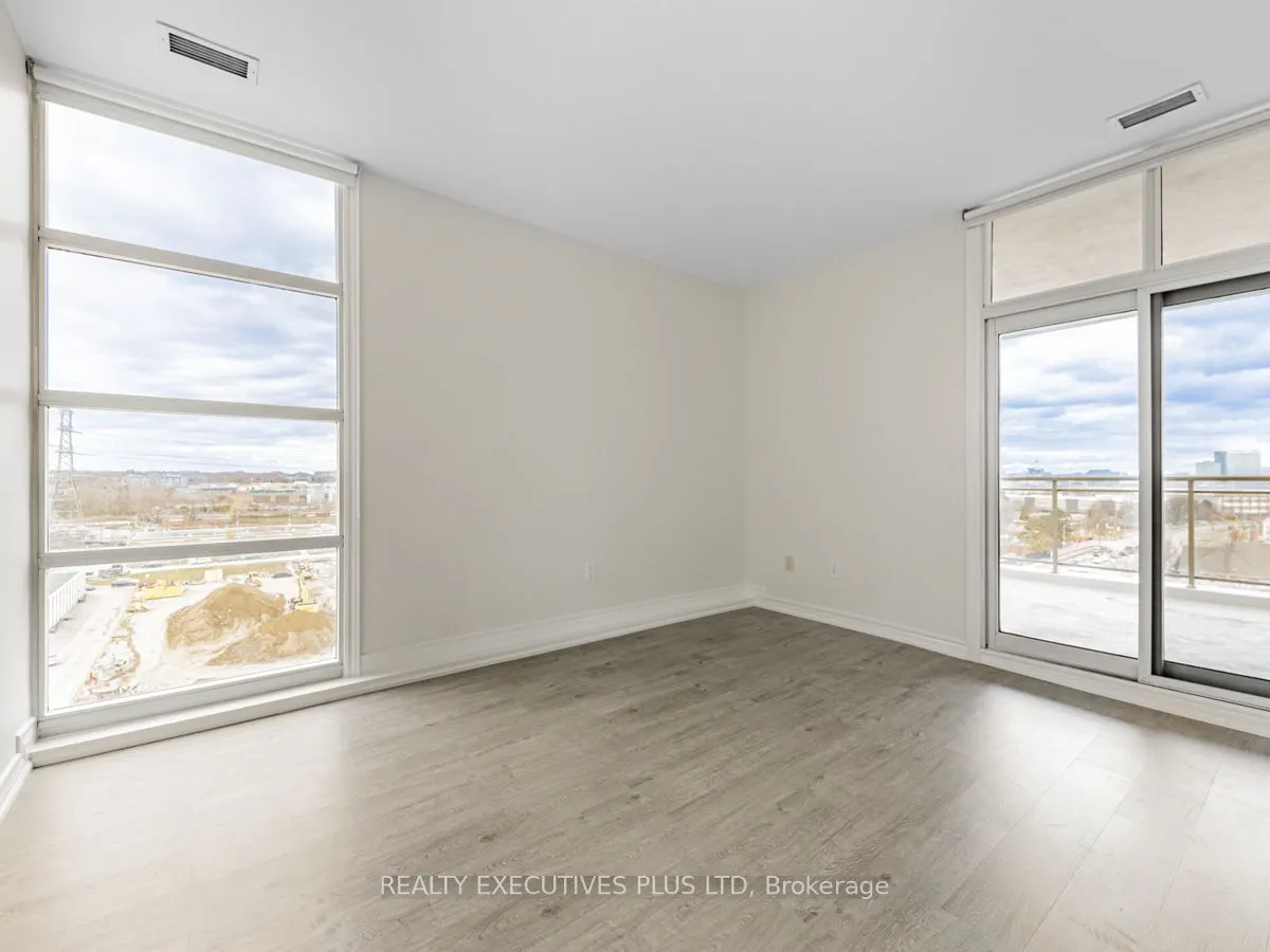 1 Leaside Park Drive, #709